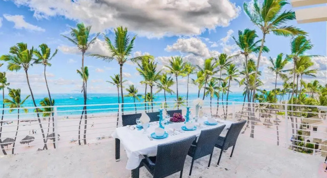 Апартаменты Incredible 4BR Beachfront Penthouse with Ocean View