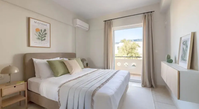 Superior 3BR Apartment in Chalandri