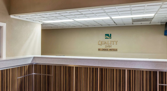Quality Inn Midtown Savannah, Rezerwuj Hotel Savannah Georgia