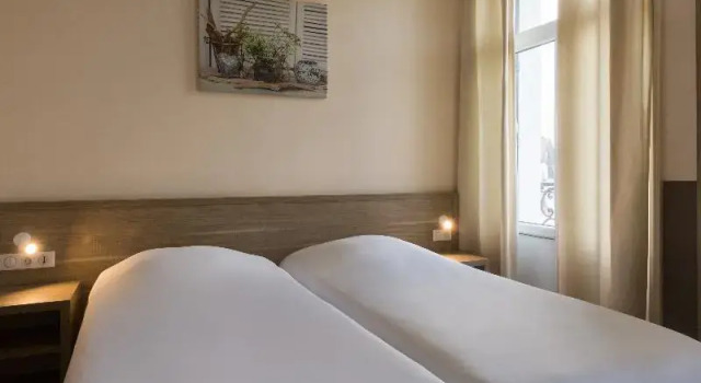 Номер Standard Hôtel Bristol Reims