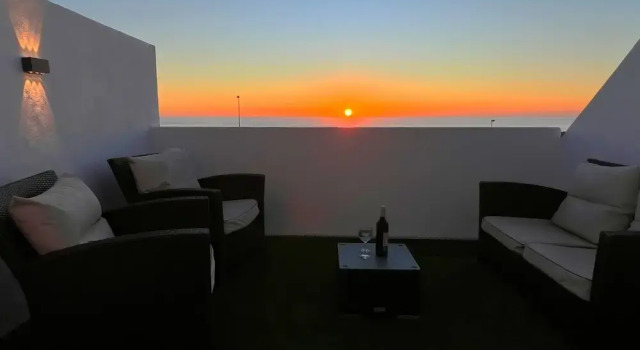 Бунгало Comfort Sea View Bungalow with Communal Pool