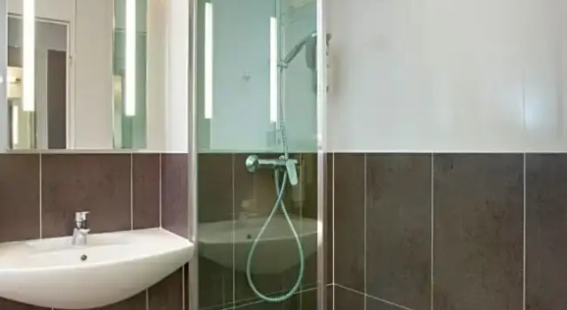 Номер Standard Ibis Styles Reims Centre Cathédrale