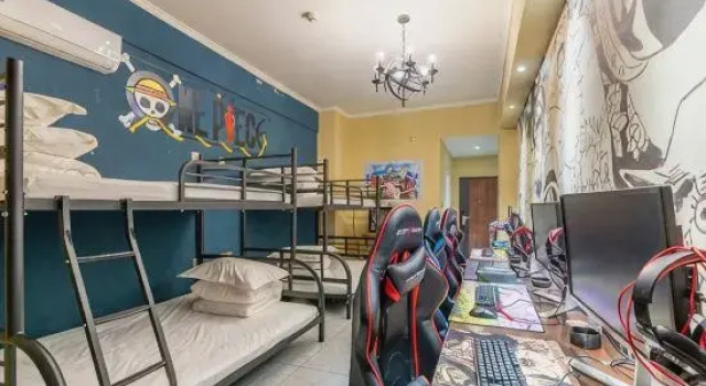 Кровать в общем номере Yunduo E-sports Hotel (Zhumadian Huanghuai College)