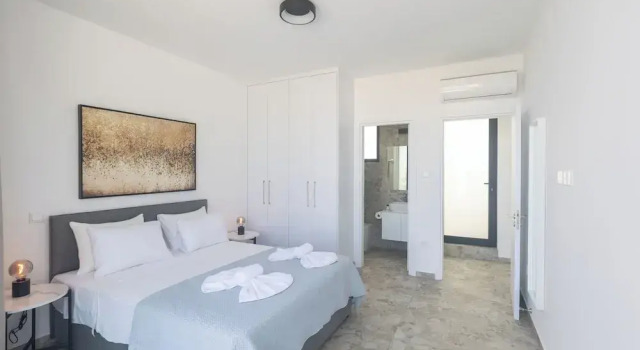 Protaras Aqua Villa Aq05, Boek Villa Hotels in Protaras met parkeren, in de buurt van Sunrise Beach, Parkeren