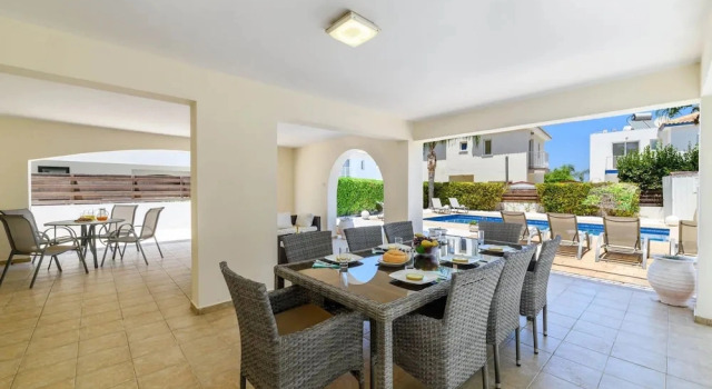 Hytte Protaras Centro Villa