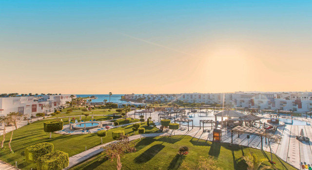 SUNRISE Crystal Bay Resort