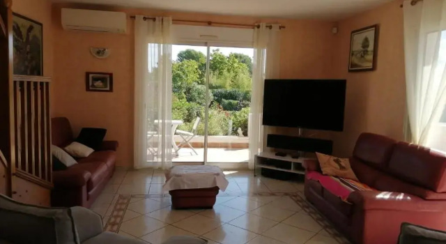 BELLE VILLA, 5 CHAMBRES à 5 min, en voiture, de CARCASSONNE, Rezervovat Vila Vily v Carcassonne, Vila