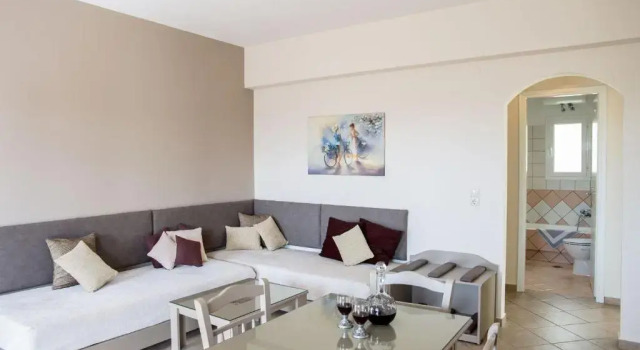 Апартаменты Dina Apartments