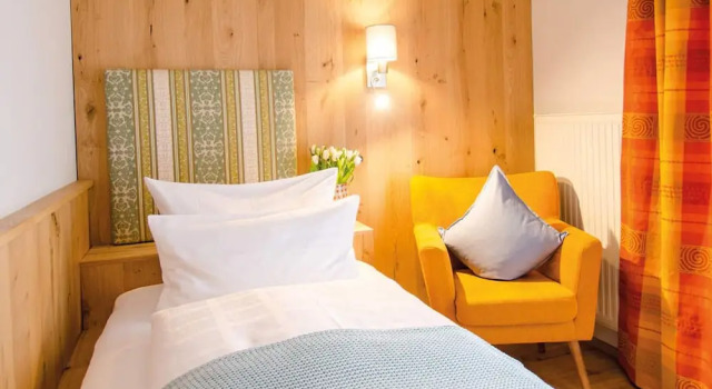 Одноместный номер Standard с балконом Glashotel