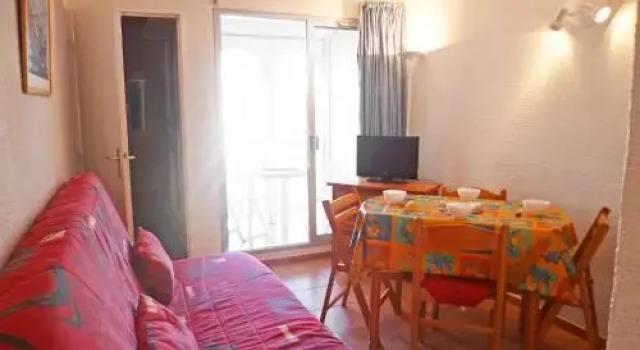 Apartment Pointe Vermeille.1, Rezervovat Apartmán Hotely v Corbières s bazénem, Bazén