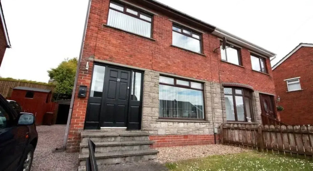 3 bed house in suburbs of Belfast