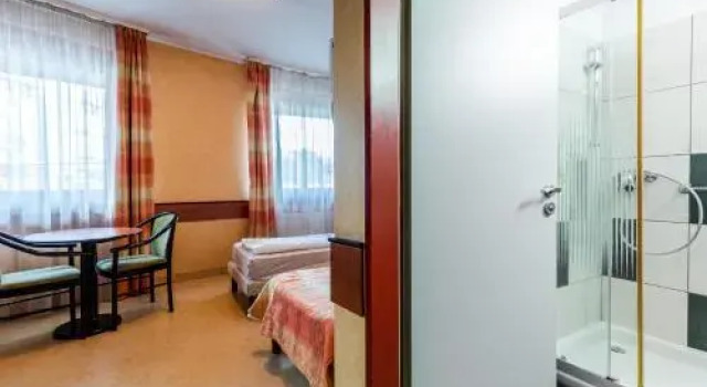 Corner Motel, Buchen Sie Motel Motels in Western Transdanubia, Motel