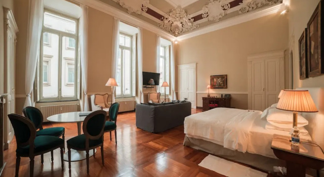 Номер Luxury Royal Palace Hotel