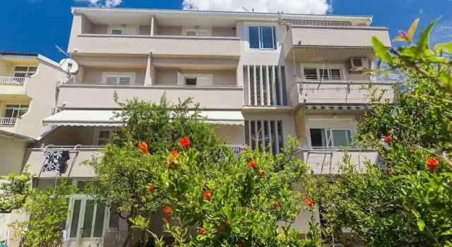 Apartments Vukadin, Забронировать Апартаменты/квартира Апартаменты Макарска, рядом с Набережная Рива (Макарска), Апартаменты/квартира