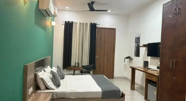Номер Deluxe Haven Hotel Sector 31,Gurugram