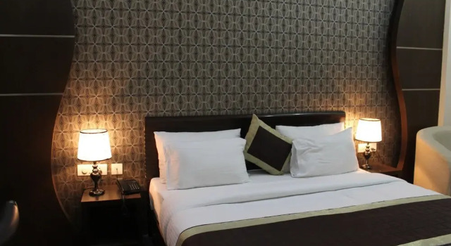 Royal Residence Huda City Centre, Забронировать Отель Бизнес-отели Гургаон, 4* 5*
