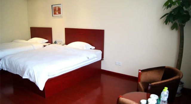 GreenTree Inn Zhejiang Hangzhou Tonglu Yaolin Road Xiahang Road Business Hotel, Rezerwuj Hotel Hotele 3-gwiazdkowe w Tonglu, 3*