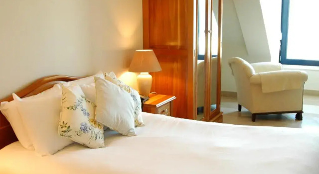 Номер Superior The Waterfront Hotel