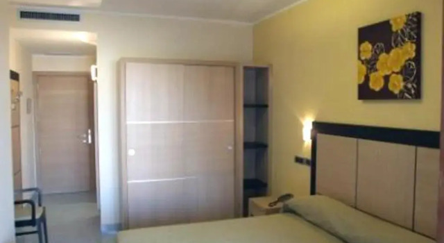Номер Standard Marc Hotel