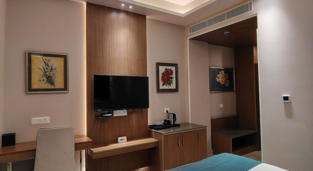 Двухместный номер Superior с балконом и с видом на бассейн Best Western Prince