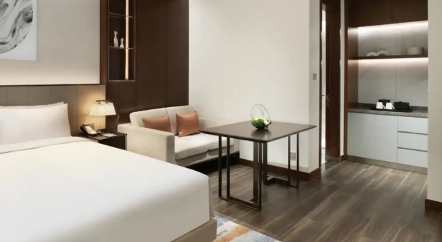 Номер Superior Oakwood Residence Foshan