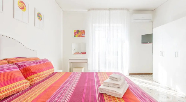Sorrento 3 bedrooms Sunny Apt with terrace & view, Забронировать Апартаменты/квартира Апартаменты Сорренто, Апартаменты/квартира