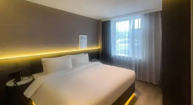 Люкс Deluxe Country Inn & Suites by Radisson Hotel (Harbin Central Avenue Heshan Street Subway Station)