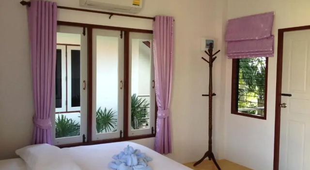Бунгало с балконом и с видом на море Baan Golden Resort & Residences