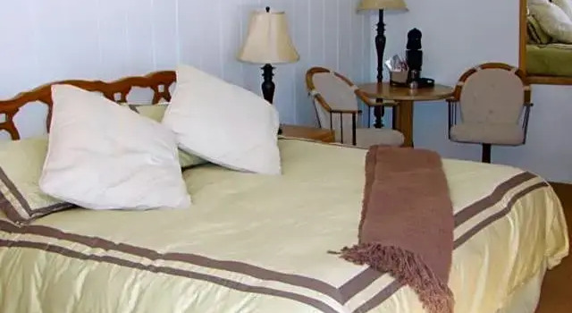 Четырёхместный номер Deluxe Bryce Canyon Pines