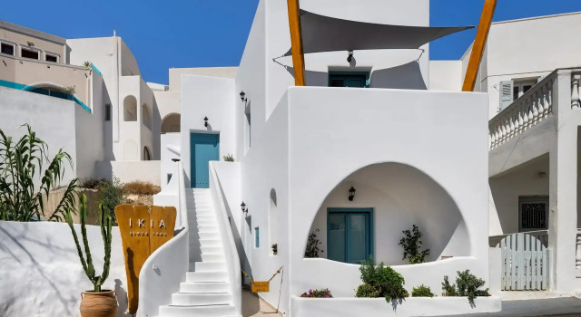 I K I A since 1980, Забронировать Отель Тира Santorini Caldera, рядом с Музей досторического города Тира