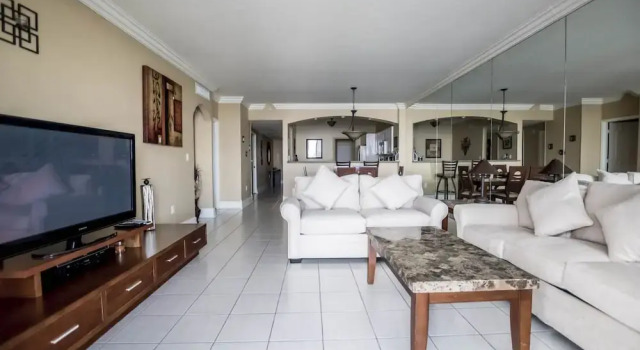 Le Golden Bay 402 by Go Florida Condo, Sunny Isles