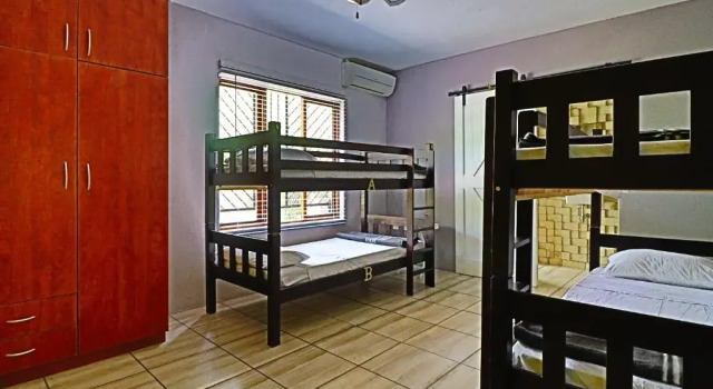 Kruger Park Hostel, Reservar Albergue Hotéis baratos em Barberton