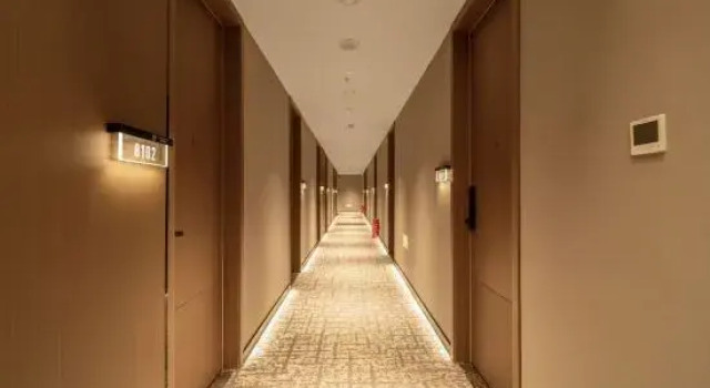 Huayue Hotel