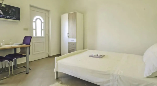 Bungalow Ana Novigrad (Zadar) 21050, Varaa Hotelli Novigrad Kroatia