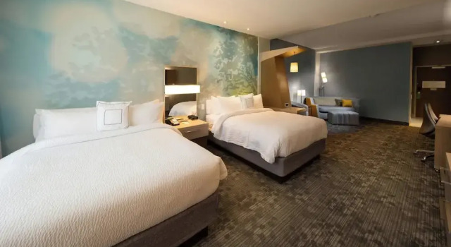 Люкс Courtyard by Marriott Russellville