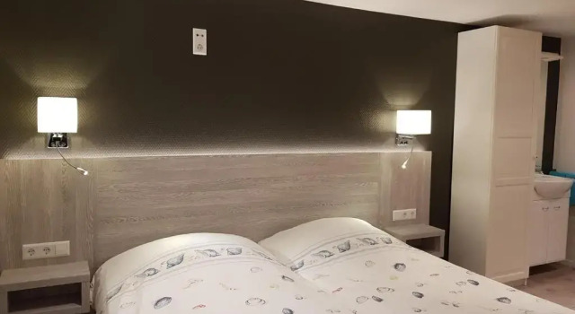 Standart beş kişilik oda Hotel Bor Scheveningen