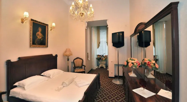 Двухместный номер Standard с балконом Queen Valery Hotel