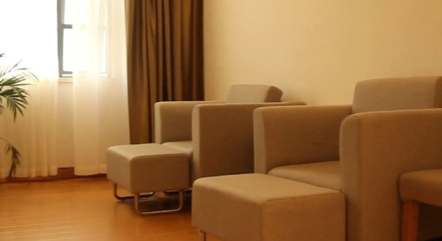 Люкс GreenTree Inn Xianning Tongcheng County Bus Station Business Hotel