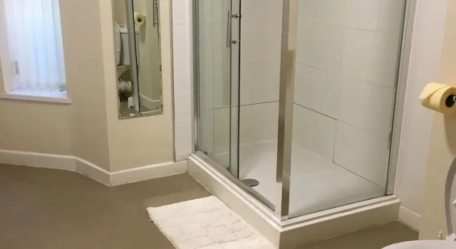 Семейный номер Standard Castle Lodge Guest House 86-88 Sheil Rd L6 3AF