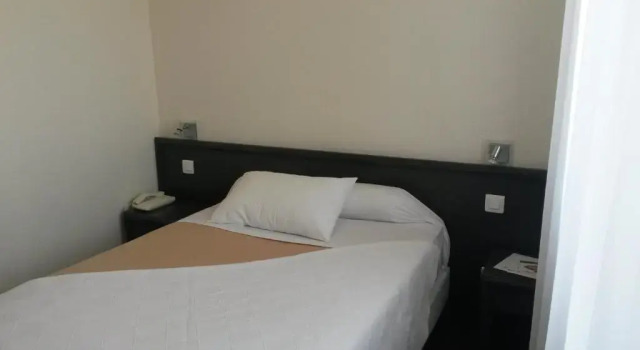 Одноместный номер Eco Hôtel de La Cloche