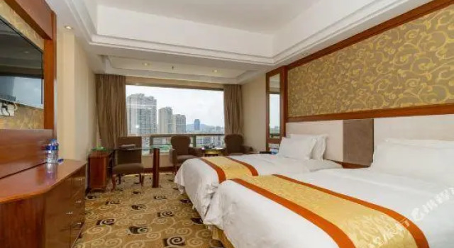 Golden Diamond Hotel, Rezerwuj Hotel Hotele 4-gwiazdkowe w Zhaoqing, 4*