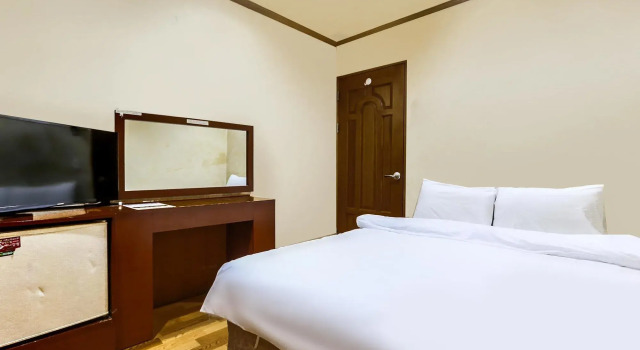 Ace Motel, Boek Motel Hotels in Gangwon-Do met parkeren, Parkeren