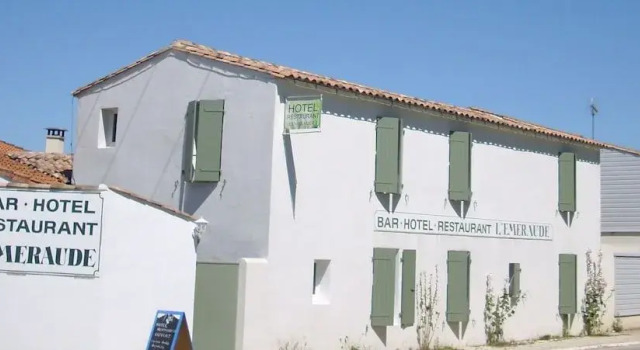Hotel Restaurant L'Emeraude