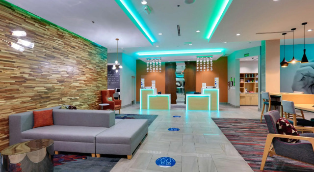 La Quinta Inn & Suites by Wyndham Lakeway, Rezerwuj Hotel Lakeway Greater Austin