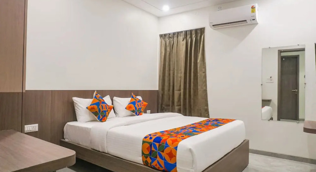 Номер Deluxe FabHotel Prime Athiti Delight Stay - Nr Shri Baneshwar Mandir, Baner