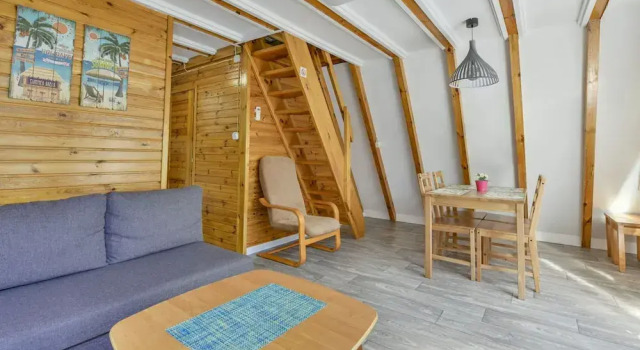Wooden House in Kolobrzeg Near Sandy Beach, Забронировать Дом для отпуска Коттеджи Колобжега, Коттедж
