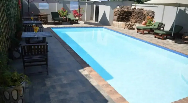 Welcoming 1 Bedroom With King Size Bed,pool, Wifi, Rezervovat Hotel Victoria Falls Hwange