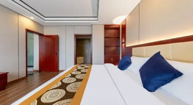 Люкс Premier Huaxi Guiguan Hotel