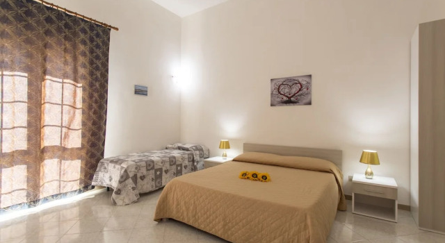 Трёхместный номер Comfort с красивым видом из окна B&B Isole Dello Stagnone