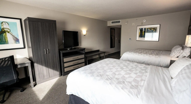 Четырёхместный номер Standard Holiday Inn Kearney by IHG